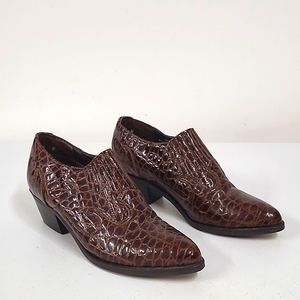 Like new Dingo leather faux croc short  boots size 6M in excellent condition.